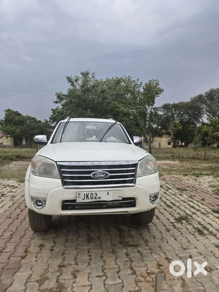 Ford Endeavour 2013 Diesel 105000 Km Driven