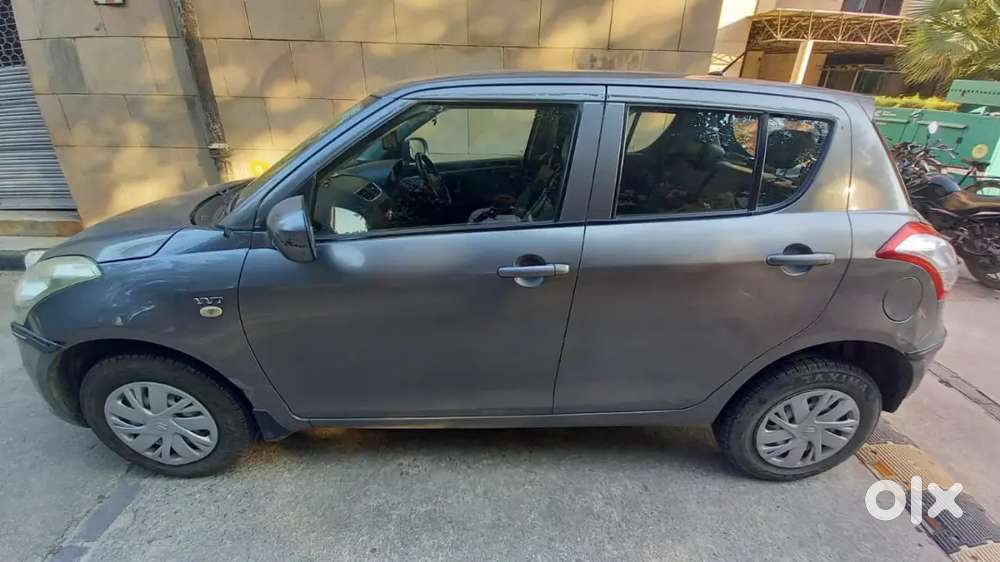 Maruti Suzuki Swift Lxi 2016