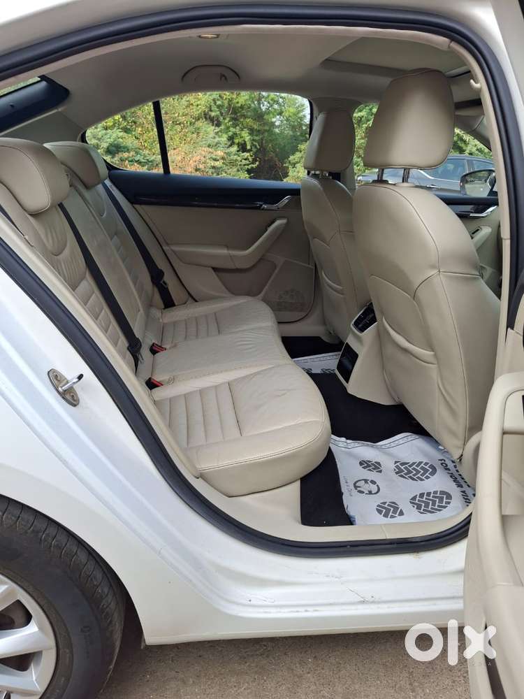 Skoda Octavia 2013-2017 Style Plus 1.8 Tsi At, 2016, Petrol