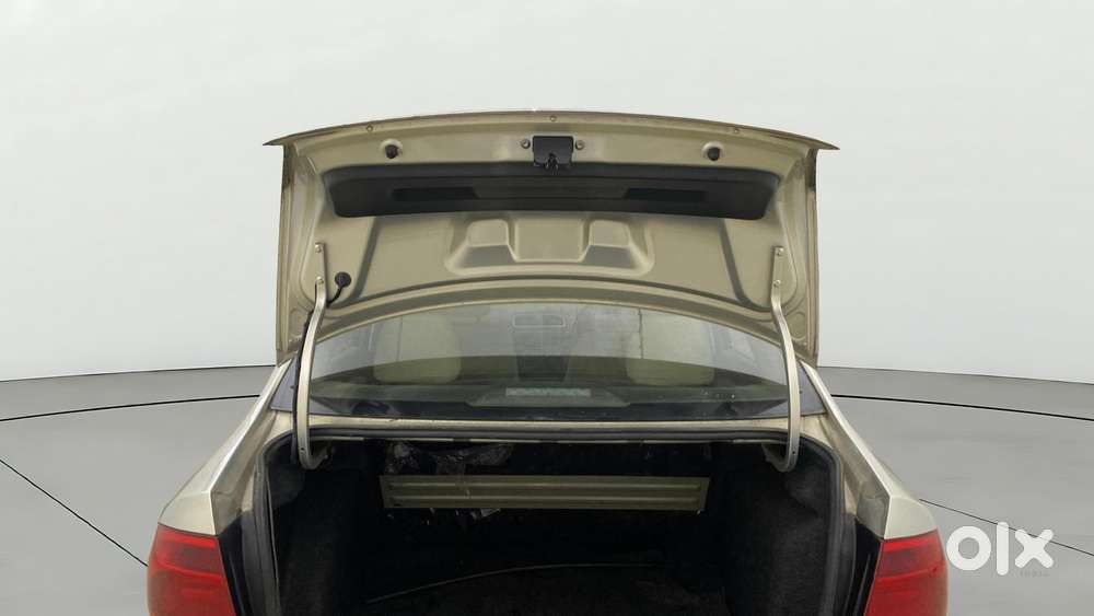 Volkswagen Vento Petrol Highline, 2012, Petrol