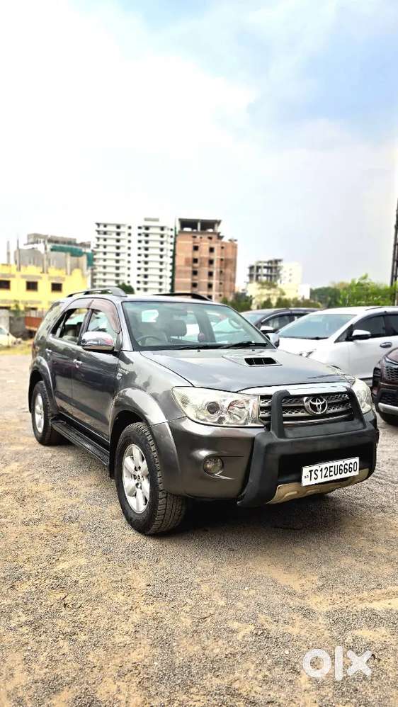 Fortuner 4×4 In Excellent Condition Only 2 Lakhs Ten Thousand Driven