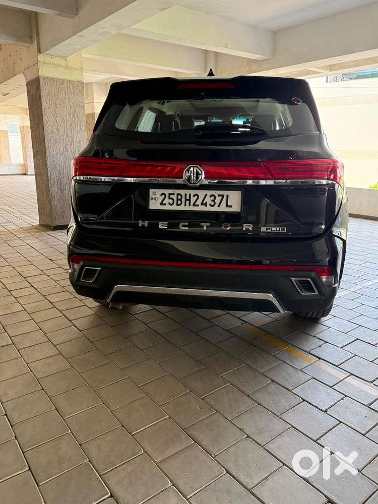 Mg Petrol Car 2025
