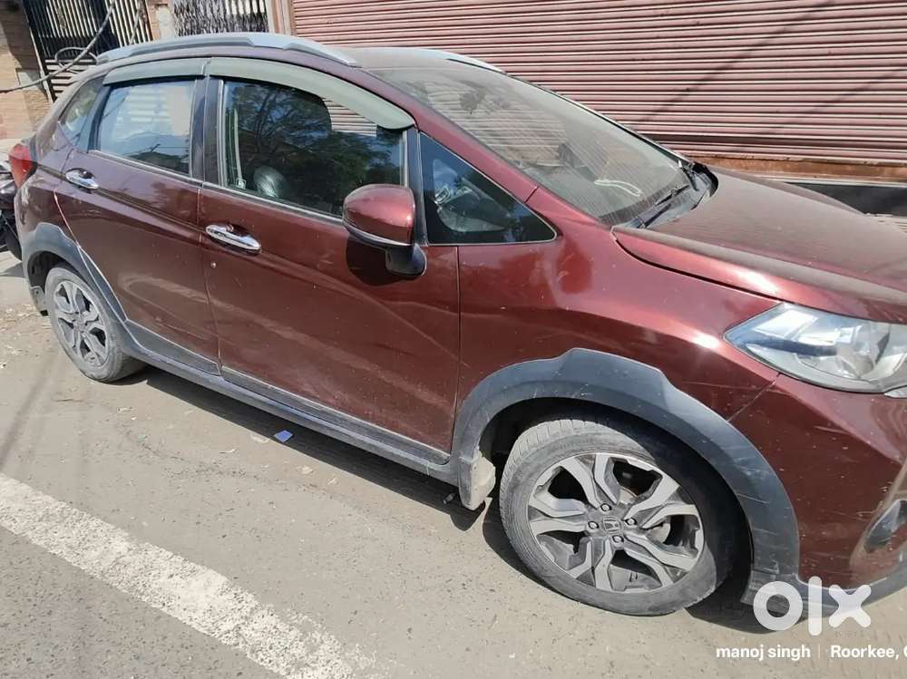 Ev Car Leni Hai