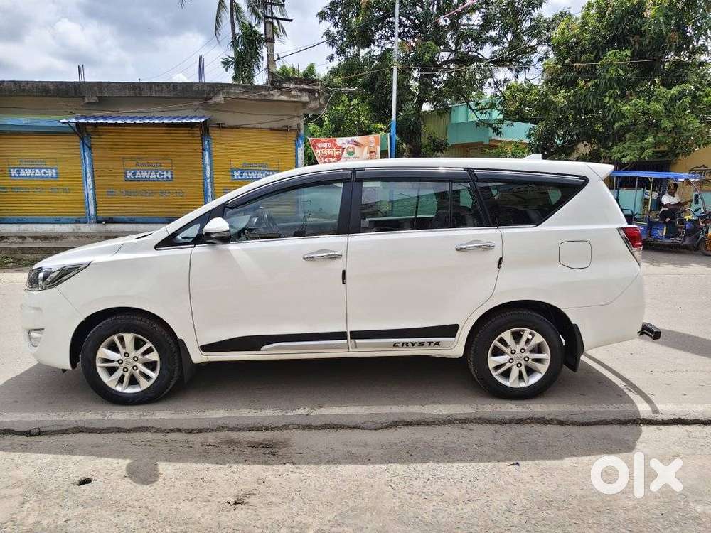 Toyota Innova Crysta [2020-ongoing] 2.7 Gx Mt 7 Str, 2023, Diesel