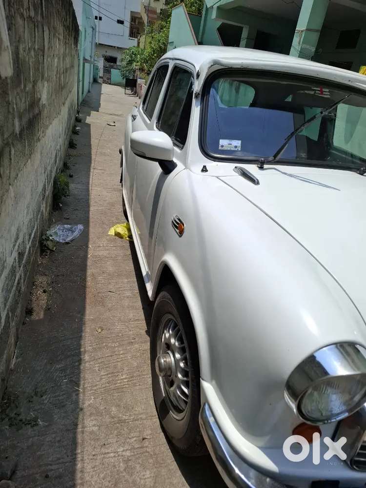 Ambassador Ambassador 2004 Diesel 12000 Km Driven