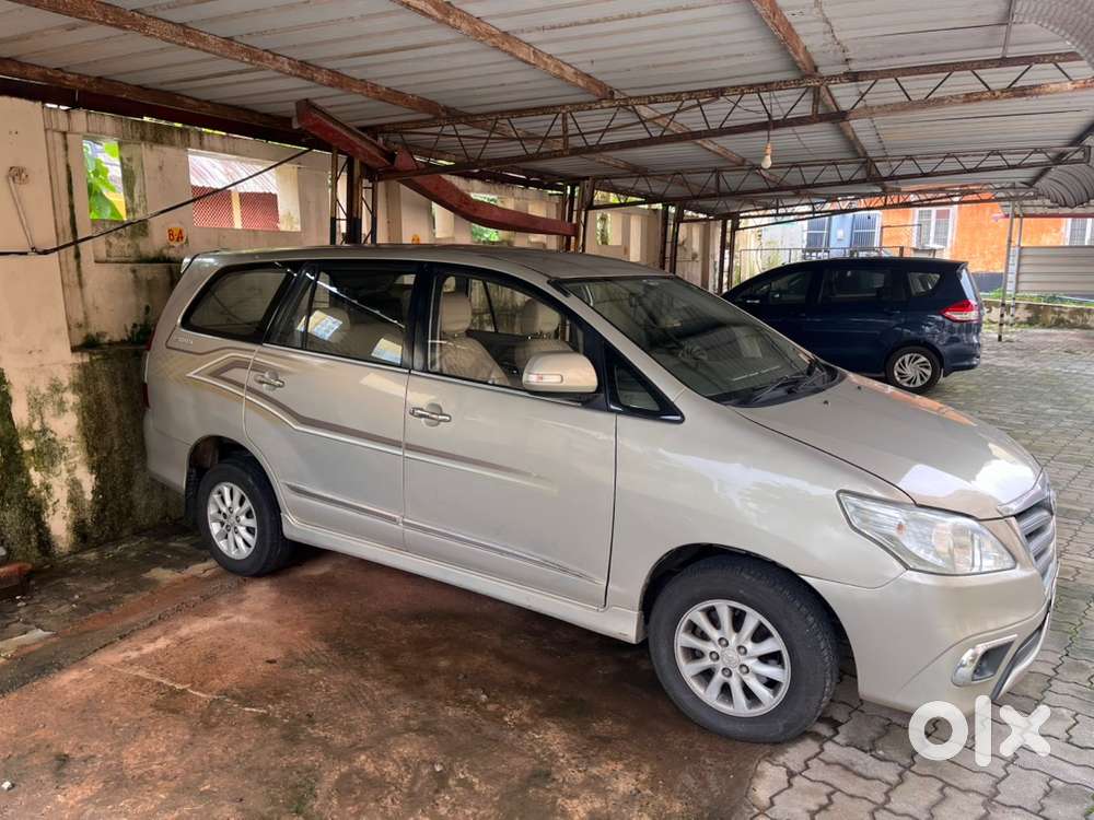 Toyota Innova Diesel 2014