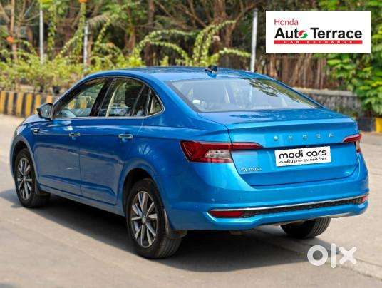 Skoda Slavia 1.0 Tsi Style At, 2023, Petrol