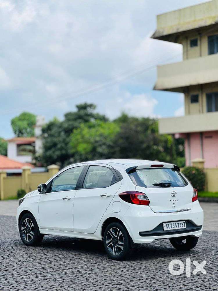 Tata Tiago 1.05 Revotorq Xz Plus, 2023, Petrol