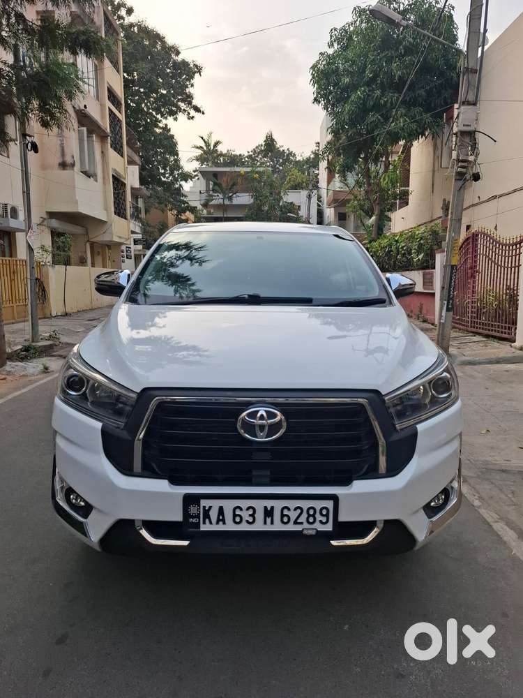Toyota Innova Crysta 2.8 Gx At 8s, 2020, Diesel