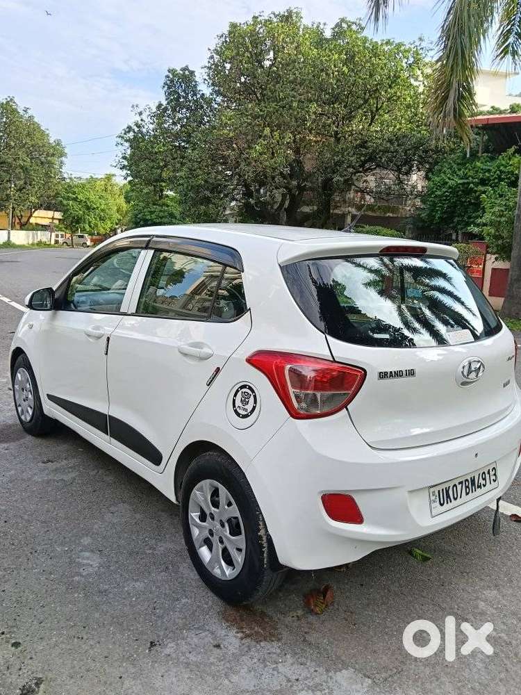 Hyundai Grand I10 Crdi Magna, 2015, Petrol