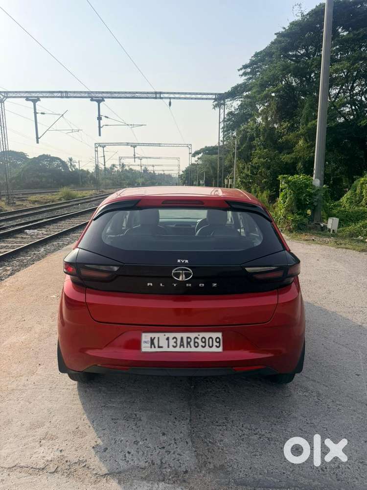 Tata Altroz 1.2 Xe, 2020, Petrol