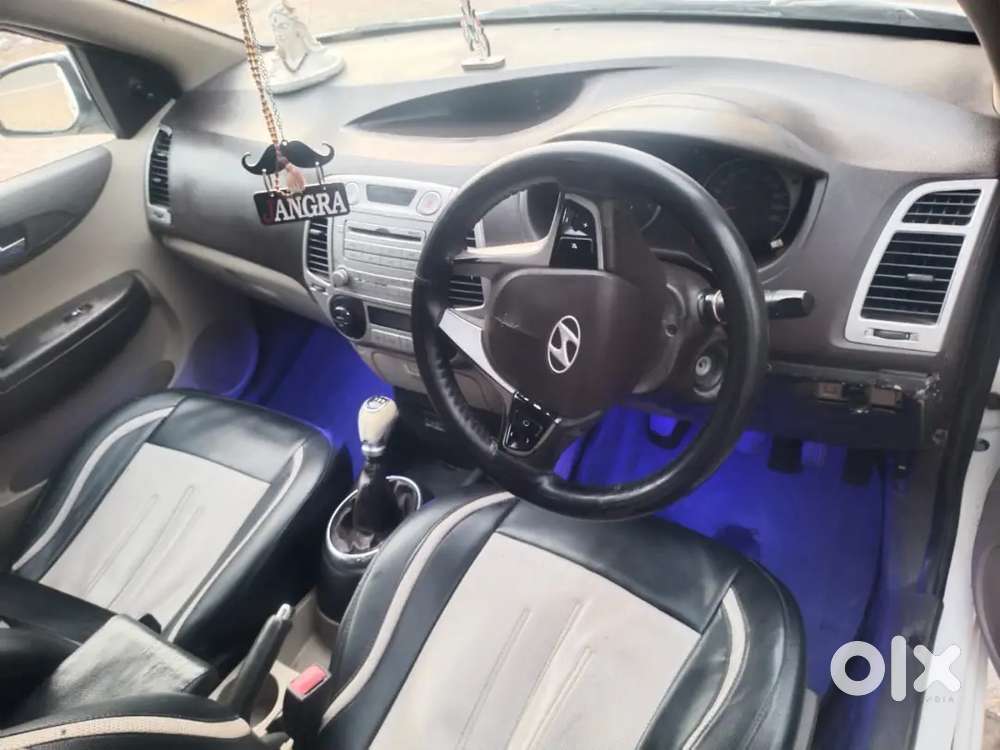 Hyundai I20, White Colour