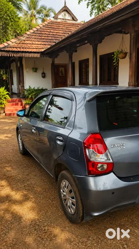 Toyota Etios Liva 2018b