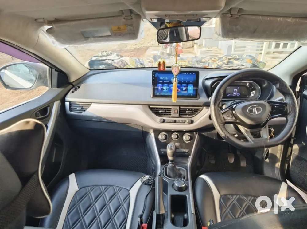 Tata Nexon 1.2 Xm Sunroof Petrol