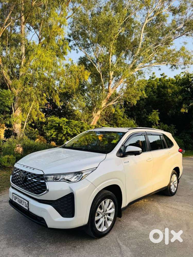 Toyota Innova Hycross 2.0 Vx Hybrid 8 Str, 2023, Petrol