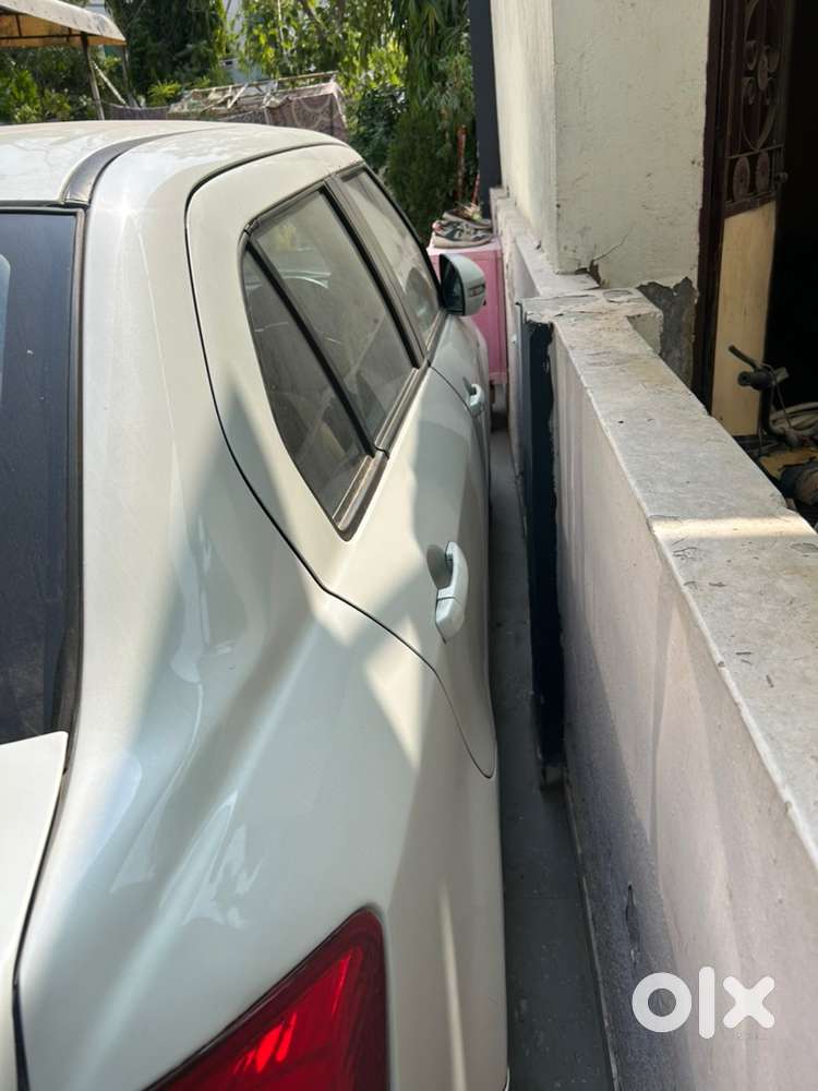 Maruti Suzuki Swift Dzire 2012 Diesel Well Maintained
