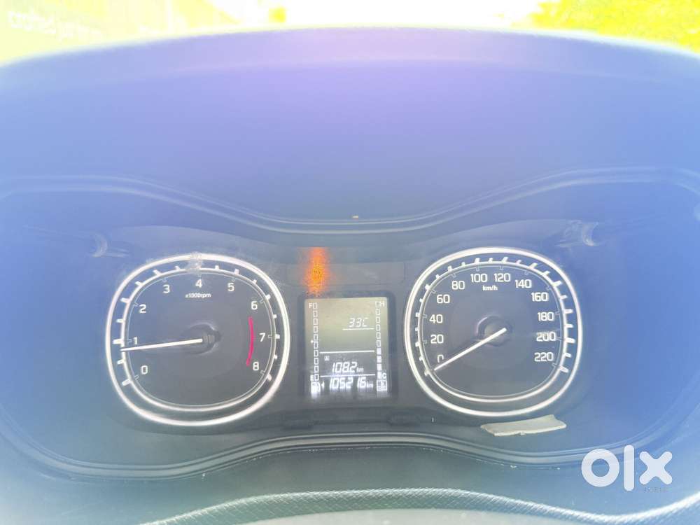 Maruti Suzuki Brezza 1.5 Zxi Plus Smart Hybrid, 2020, Petrol