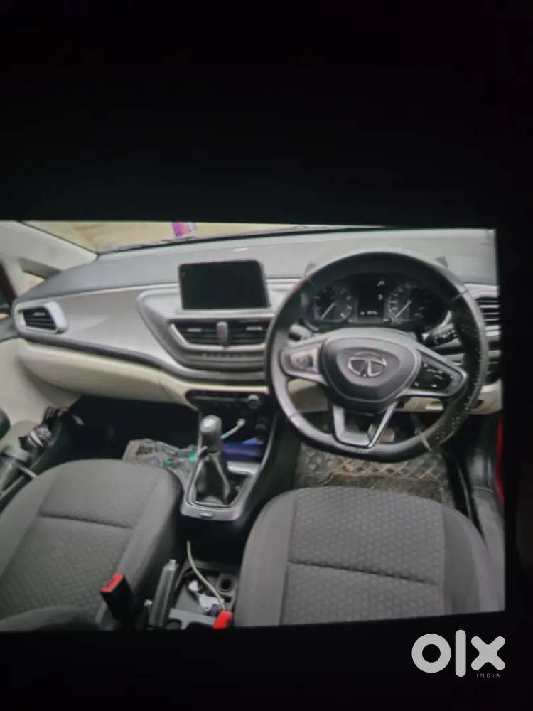 Tata Altroz Dec.2023 Petrol Well Maintained