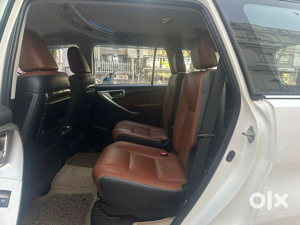 Toyota Innova Crysta 2.8z Automatic, 2017, Diesel