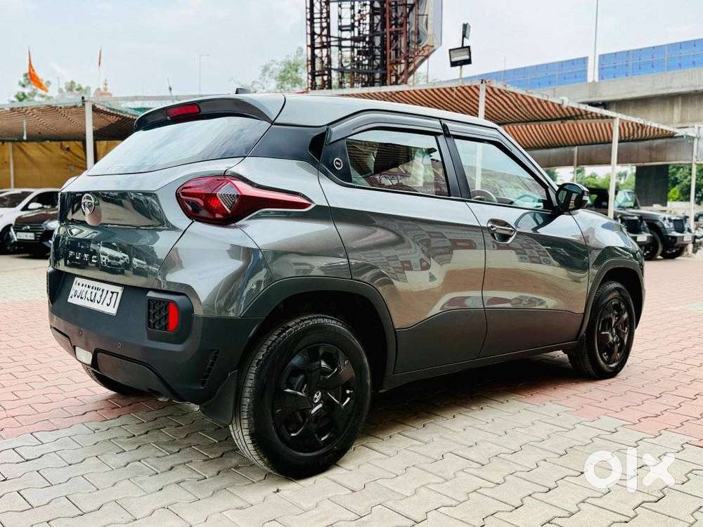 Tata Punch Camo Adventure Mt, 2023, Petrol