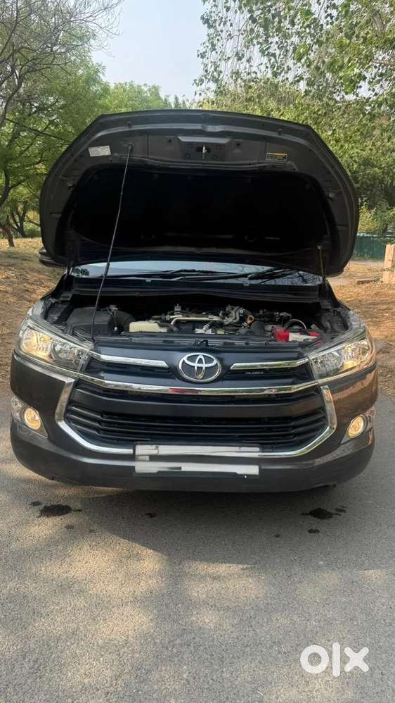 Toyota Innova Crysta 2017 Diesel Well Maintained