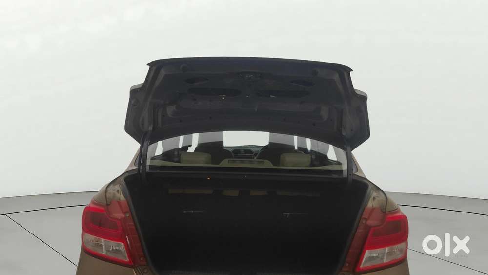 Maruti Suzuki Swift Dzire Zxi + Mt, 2018, Petrol