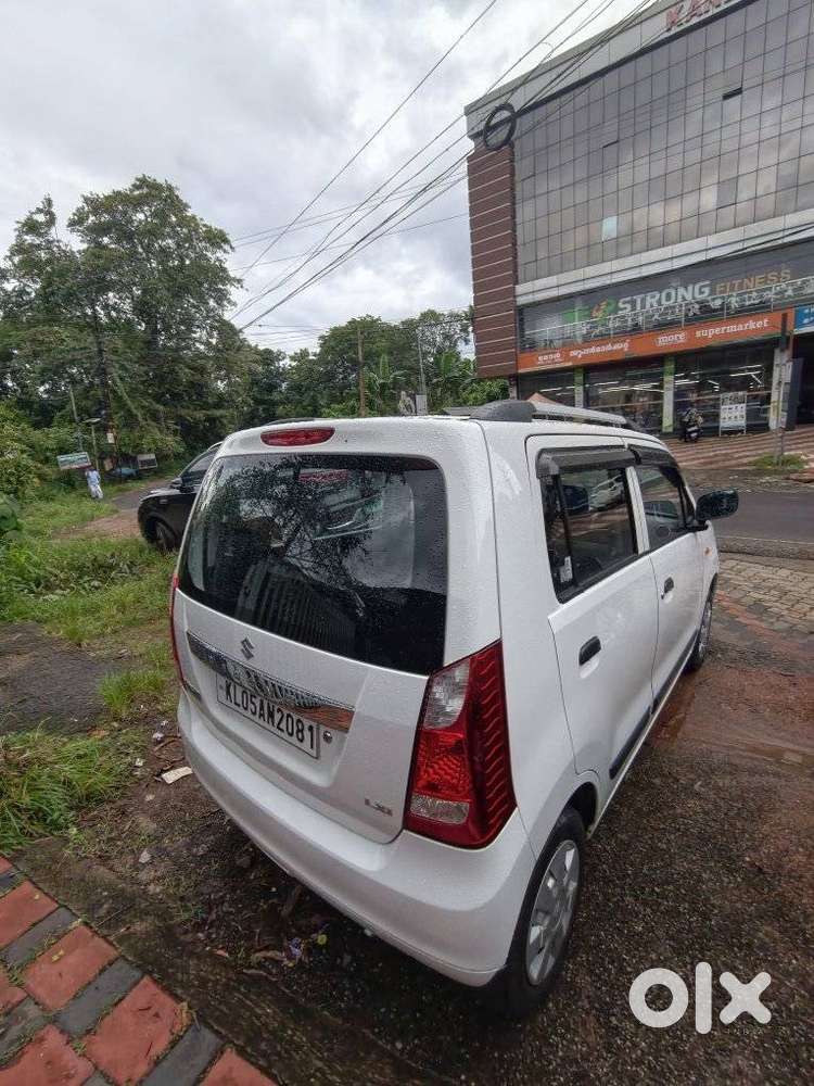 Maruti Suzuki Wagon R Lxi Optional, 2016, Petrol