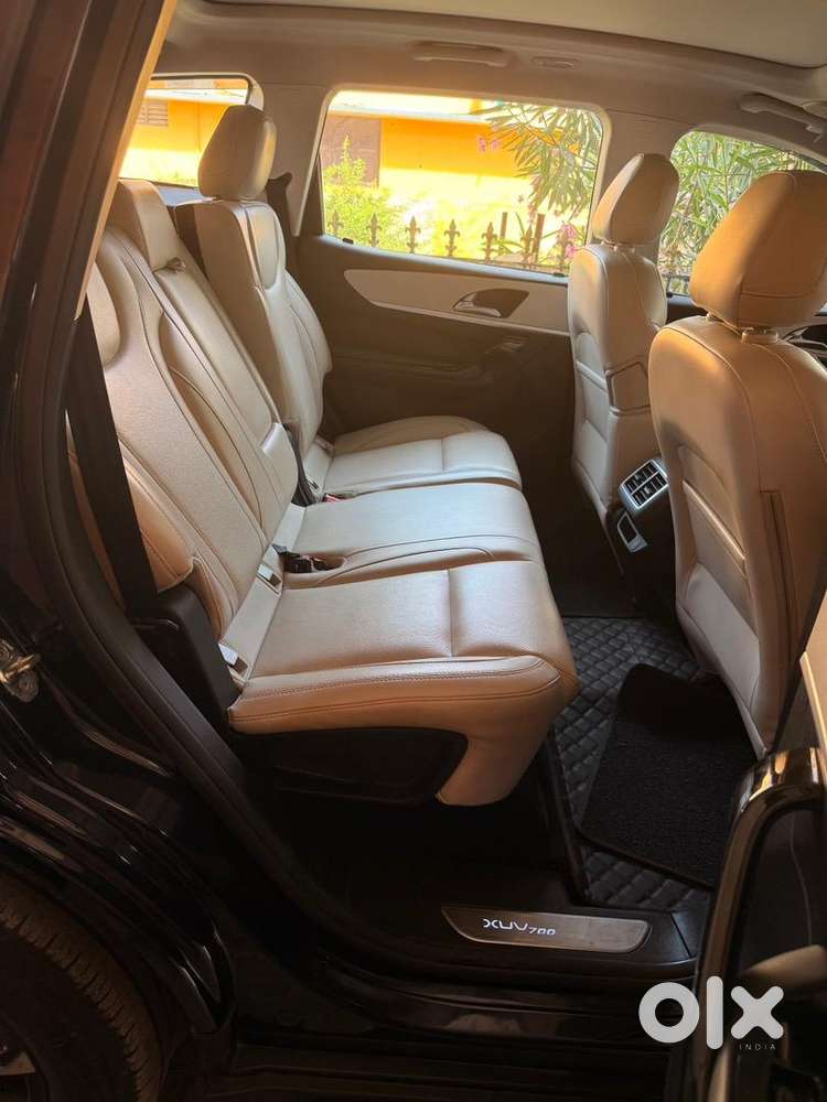 Mahindra Xuv700 2023 Petrol Well Maintained