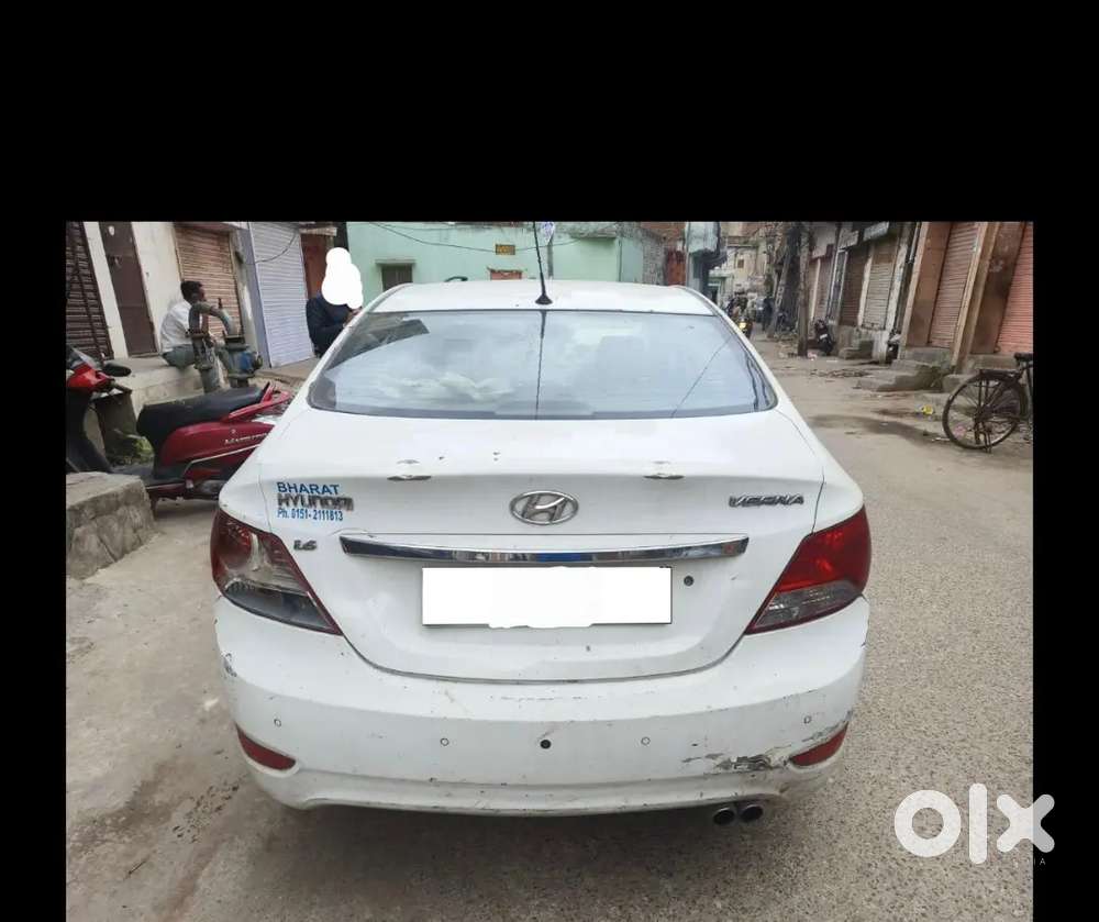 Verna Fluidic Crdi1.6 Diesel (2011december) - Crystal White 2nd Owner