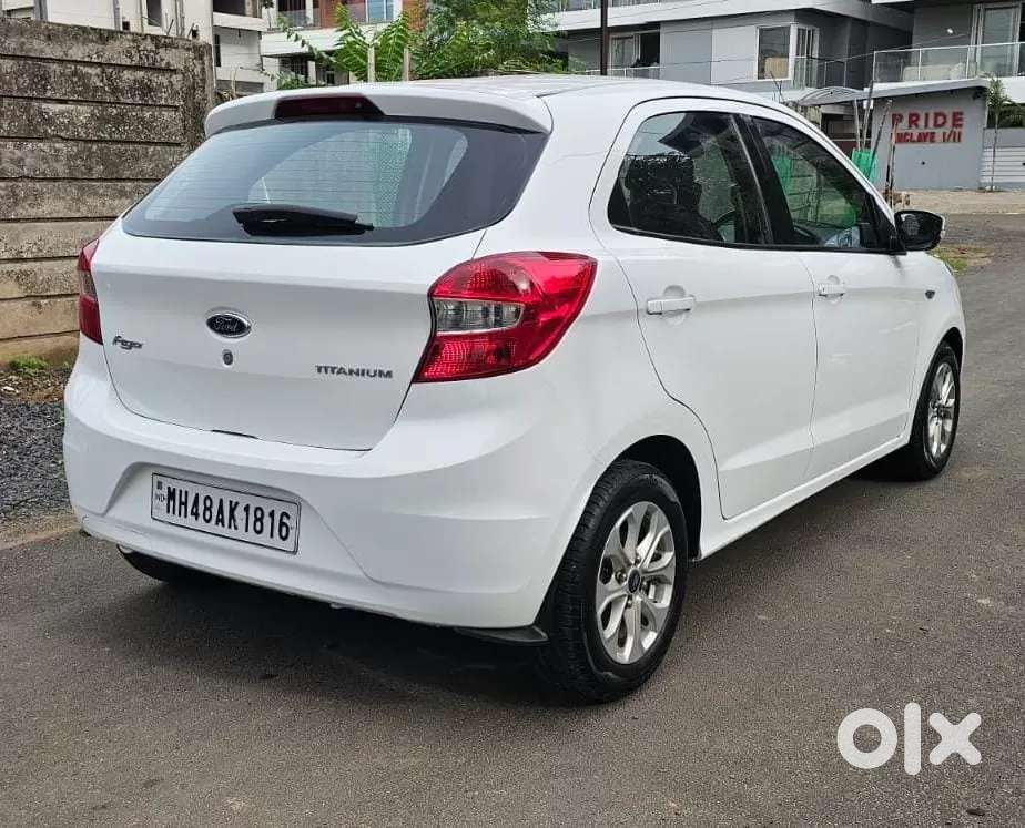 Ford Figo Titanium, 2016, Petrol