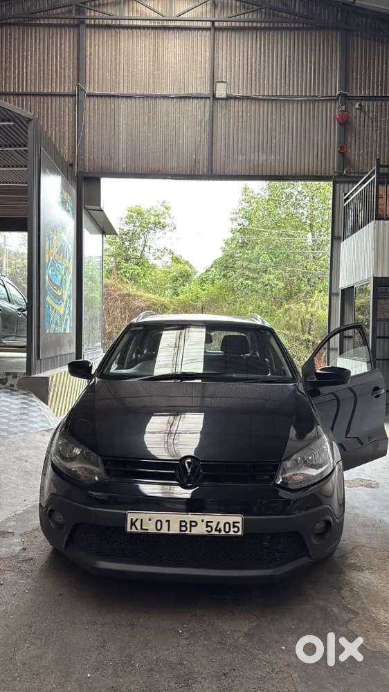 Volkswagen Crosspolo 2014 Diesel 130000 Km Driven