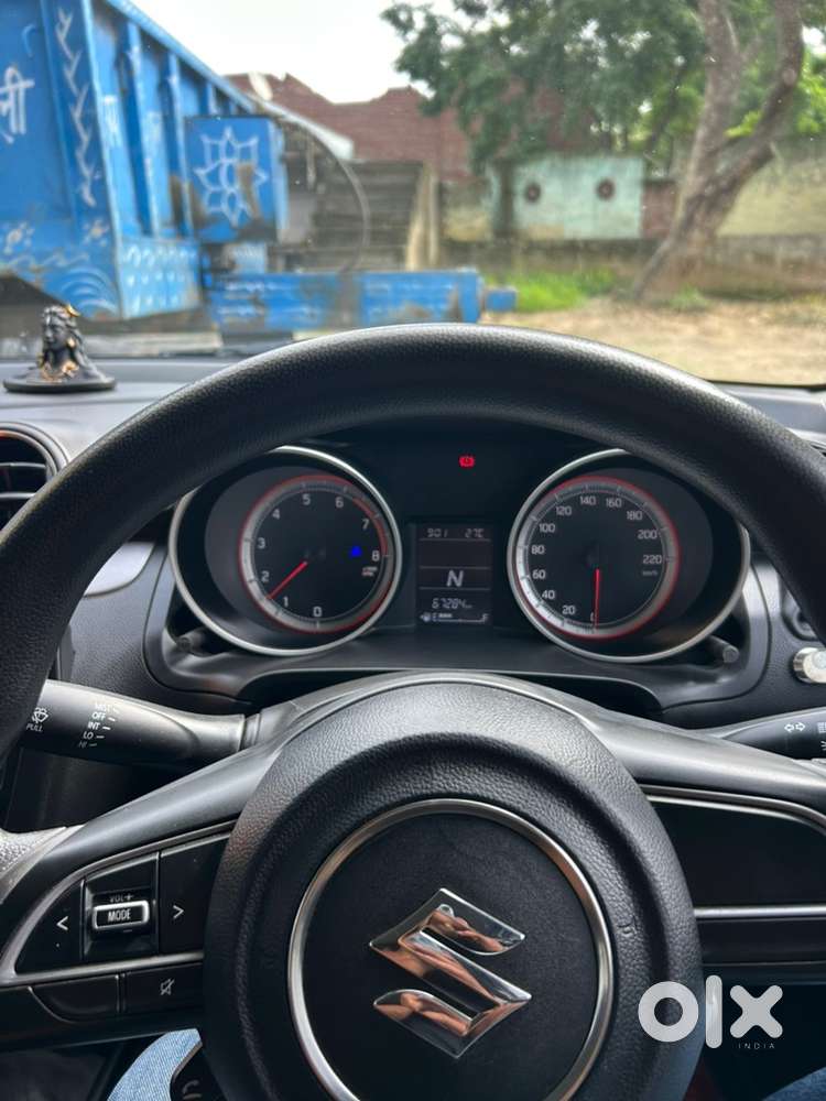 Maruti Suzuki Swift Petrol 2023