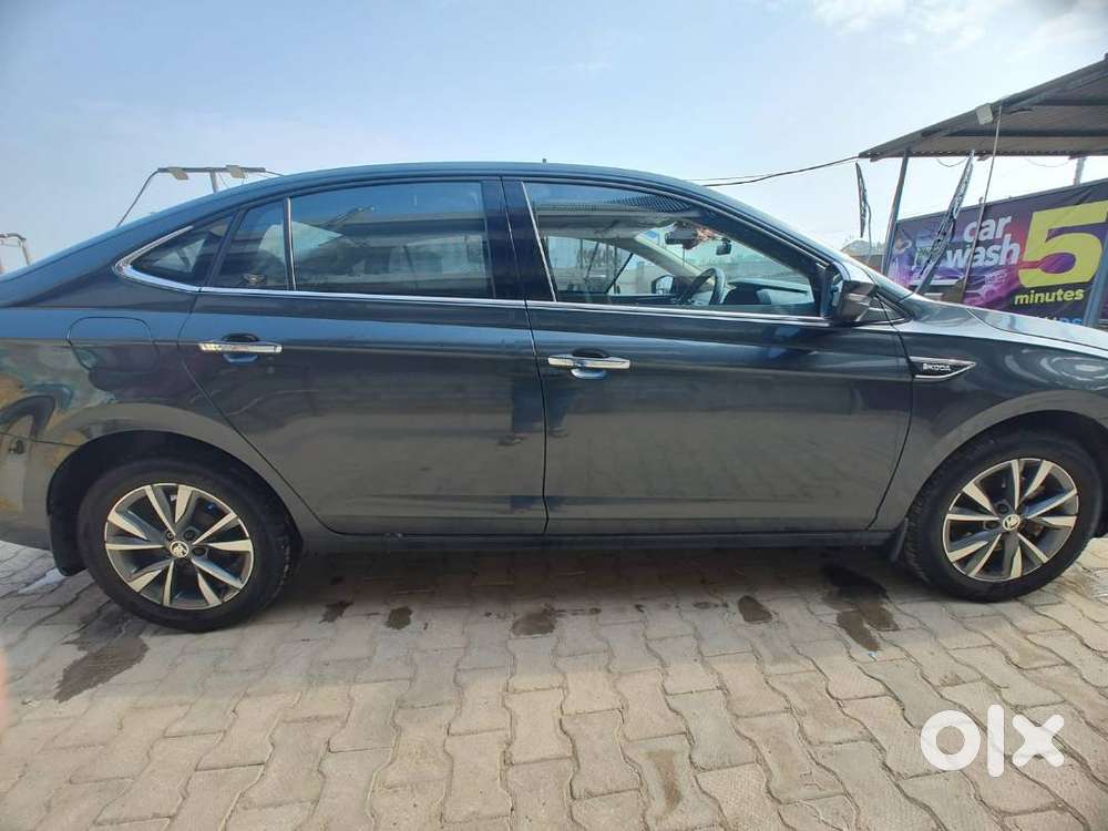 2022 Skoda Slavia Style Dsg  1 Owner  Accident-free