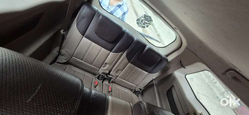 Mahindra Xuv500 2014 W8