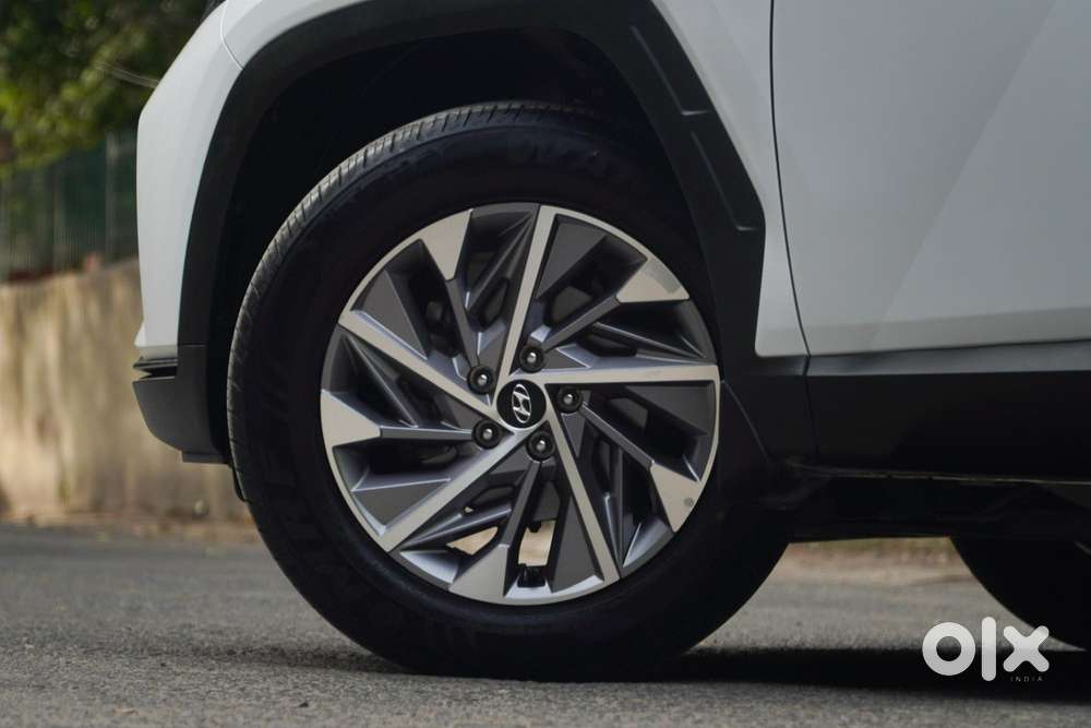 Hyundai Tucson 2.0 Signature Petrol At, 2023, Petrol