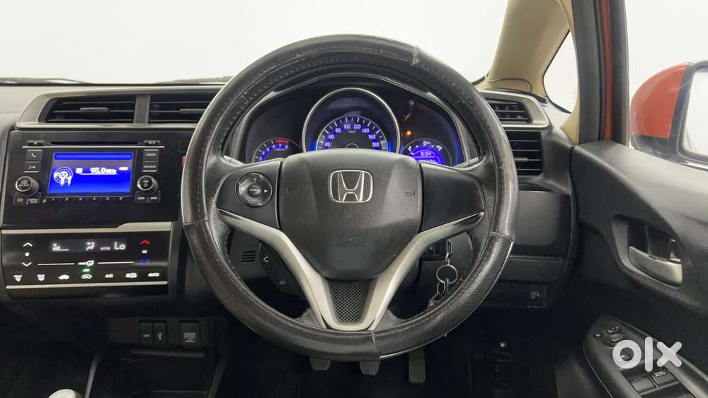Honda Jazz [2020-2023] 1.2 V I-vtec Mt, 2016, Petrol
