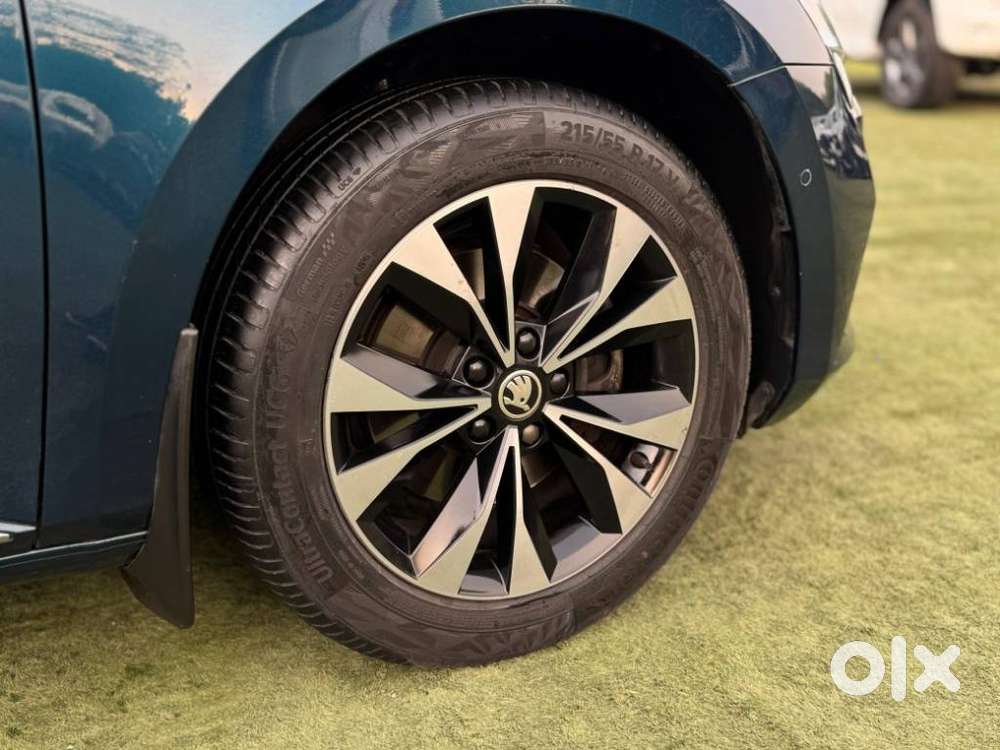 Skoda Superb Laurin And Klement 1.8, 2022, Petrol