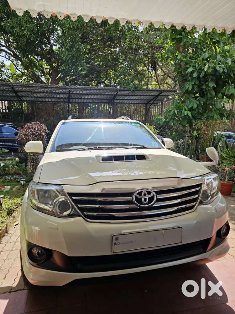 Toyota Fortuner 2013 Company Serviced