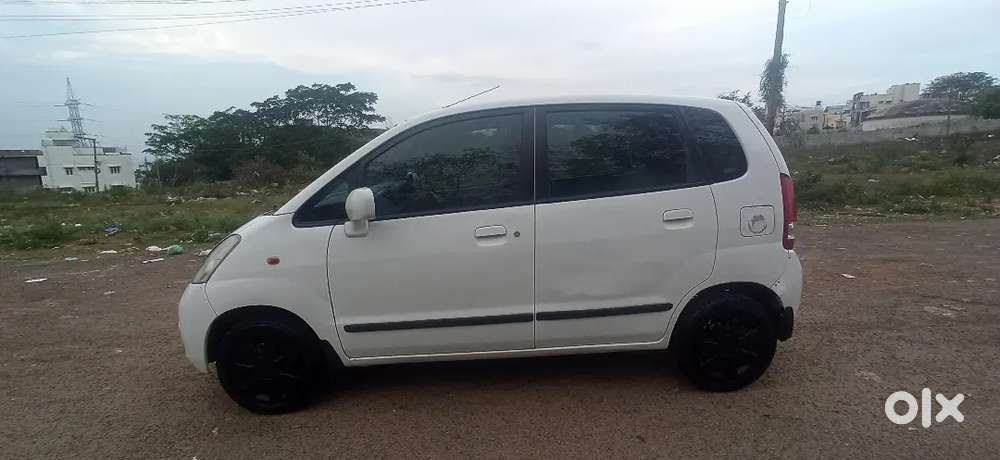 Maruti Suzuki Zen Estilo 2009