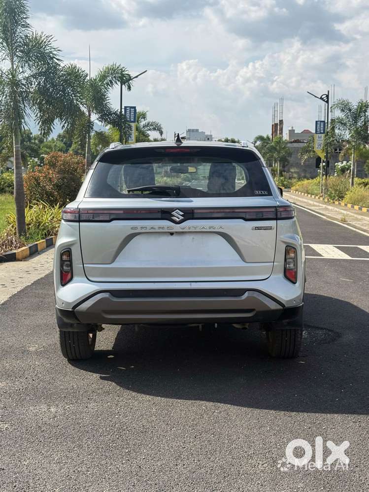 Maruti Suzuki Grand Vitara 1.5 Alpha Smart Hybrid Allgrip, 2024, Cng..