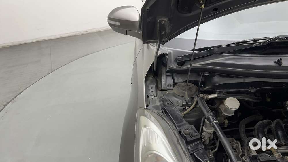 Maruti Suzuki Swift Dzire 1.3 Vxi, 2015, Petrol