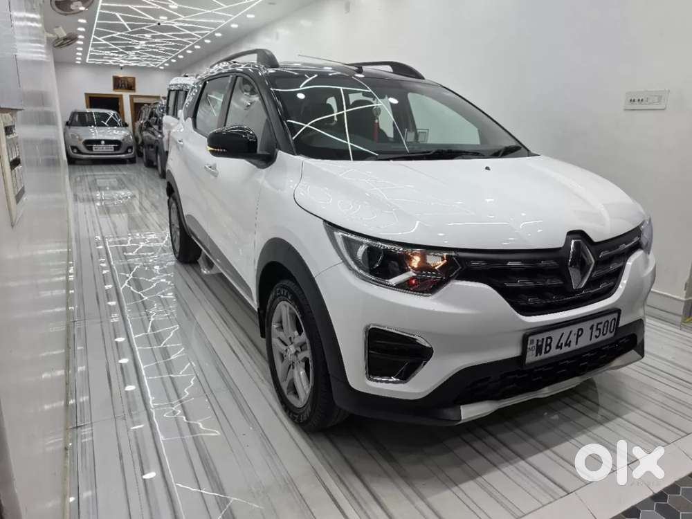 Renault Triber Rxz, 2023, Petrol