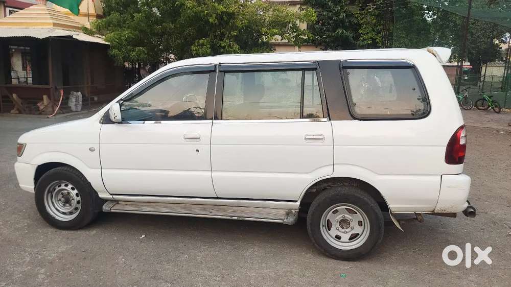 Chevrolet Tavera 9 Seater 2009