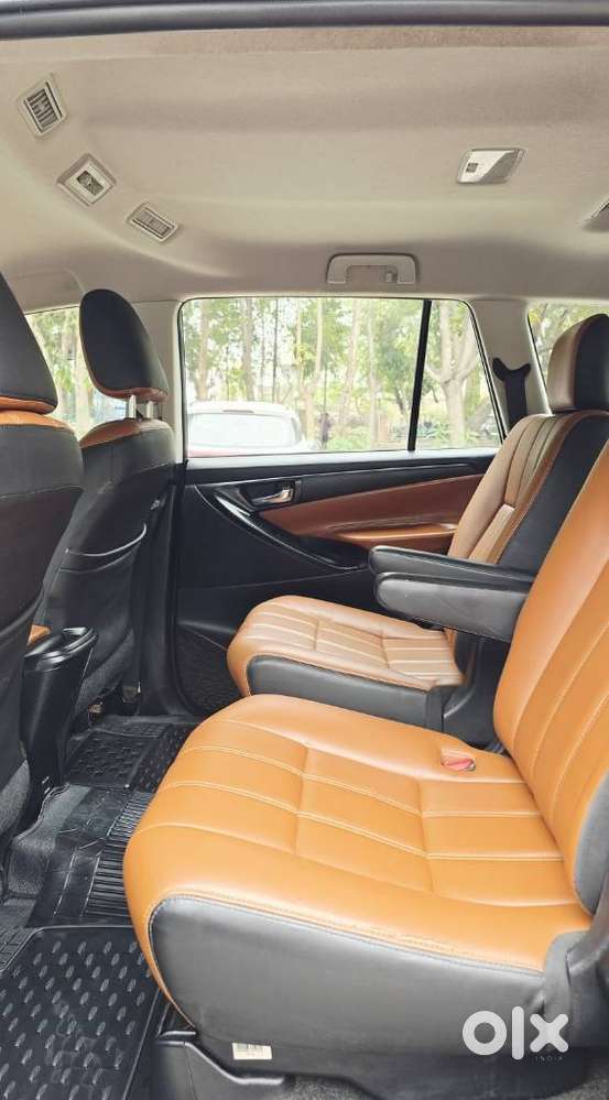 Toyota Innova Crysta 2.4 Gx Limited Edition At 7 Str, 2022, Diesel