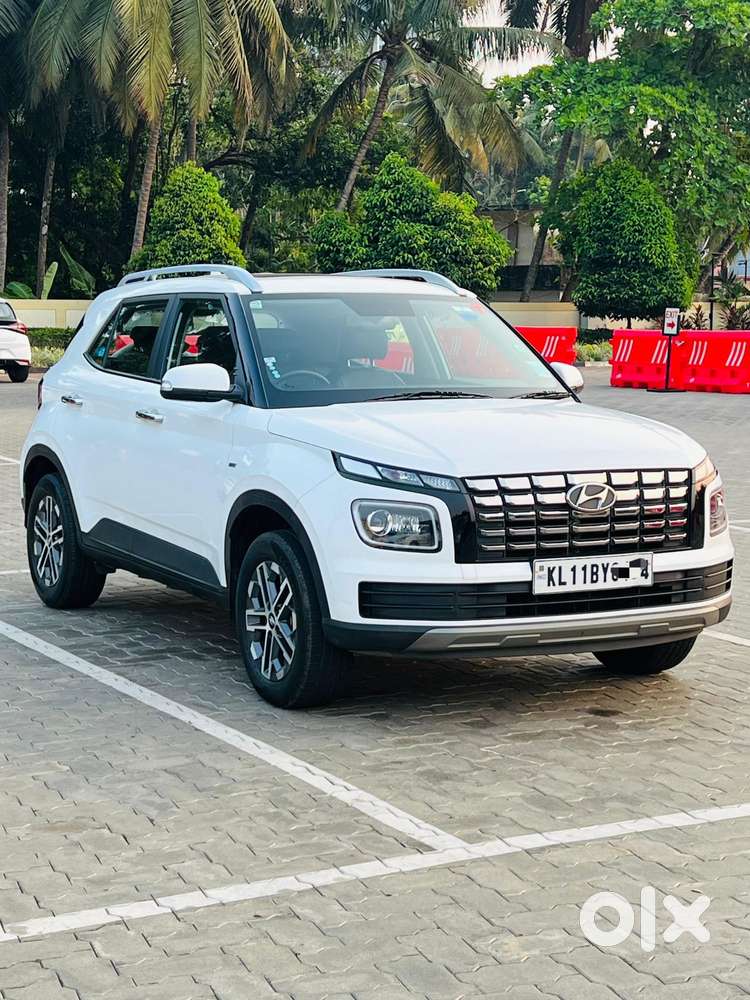 Hyundai Venue Sx Plus Turbo Dct, 2023, Petrol