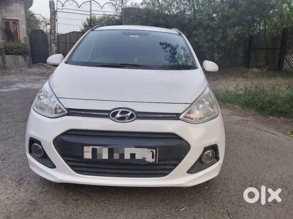 Hyundai Grand I10 2016 Cng Family Used Car, Excellent Condition