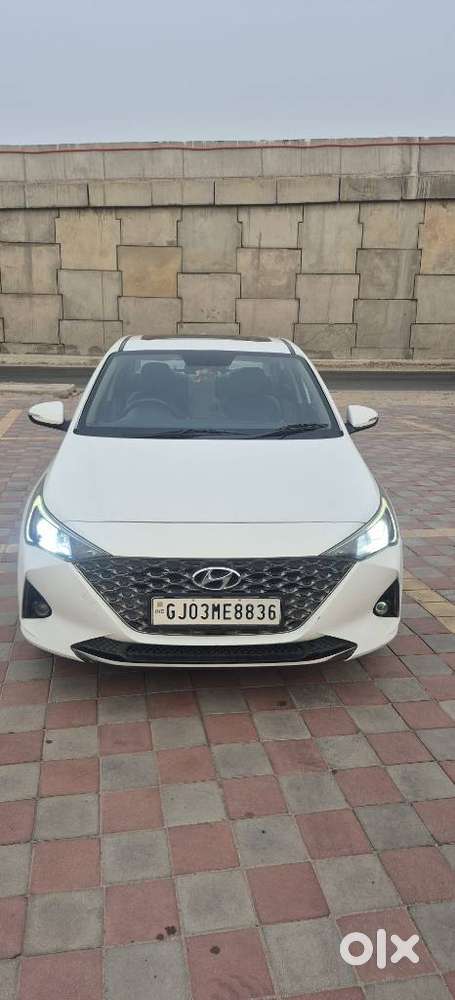 Hyundai Verna 1.5 Sx (o) Petrol Mt, 2022, Petrol