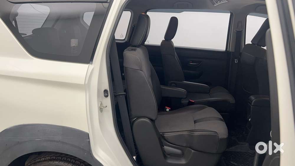 Maruti Suzuki Xl6 1.5 Zeta Mt, 2025, Petrol