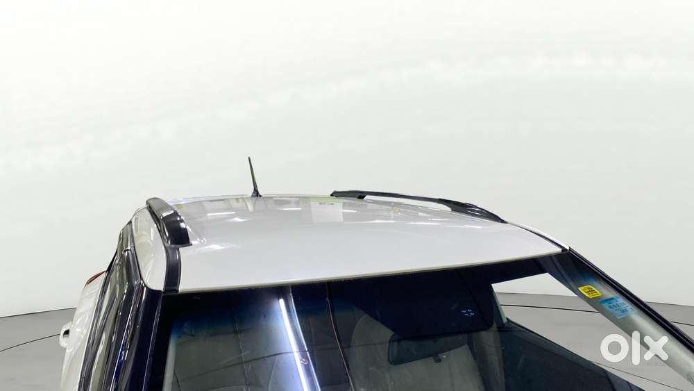 Mahindra Xuv300 W8, 2021, Petrol