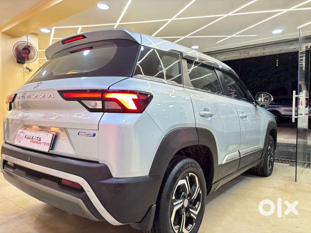 Maruti Suzuki Brezza 1.5 Vxi Smart Hybrid, 2023, Petrol